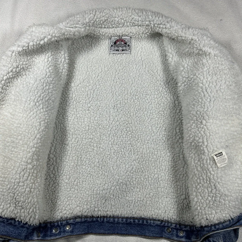 Levis Sherpa Lined Denim Trucker Jacket Mens S Blue Vintage Made in USA 70608